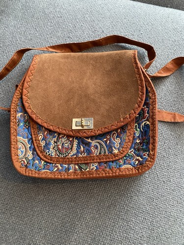 Vintage style paisley tapestry - style,