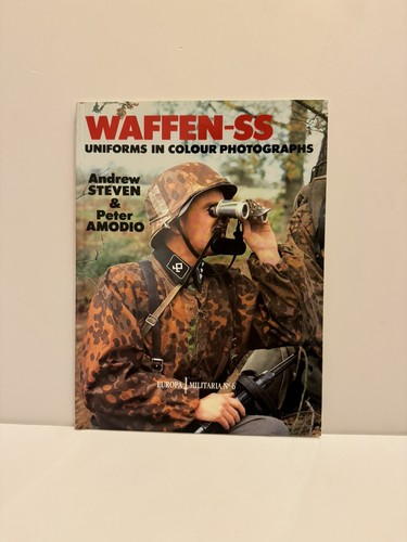 Waffen uniforms color - uniforms, in