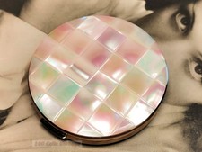 Melissa mother of pearl