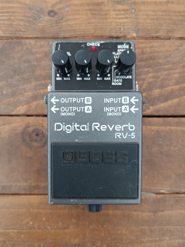 Boss digital reverb - rv-5,