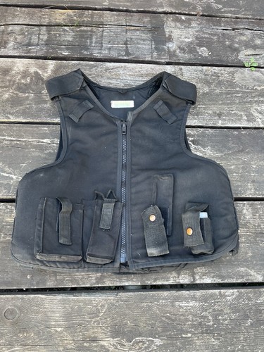 Black stab vest body - black,