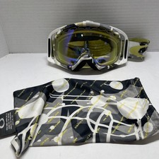 Oakley ski goggles (READ)