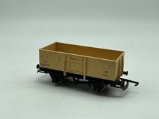 B5005 Wrenn Beige Open Wagon