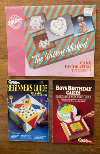 Wilton cake decorating course - wilton,