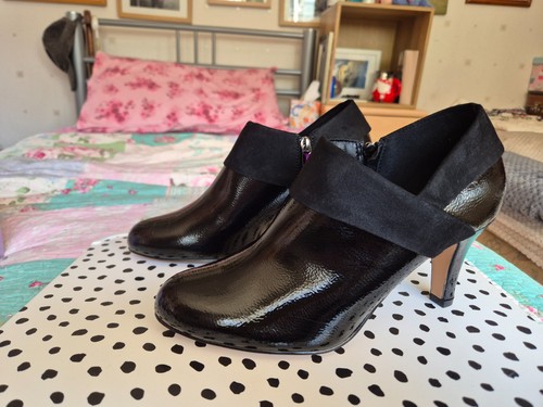 Lotus black patent - , shoe