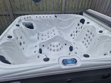 Used 6 person pearl stream hot tub 