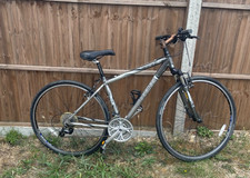 Trek 7300 FX womens hybrid mountain bike