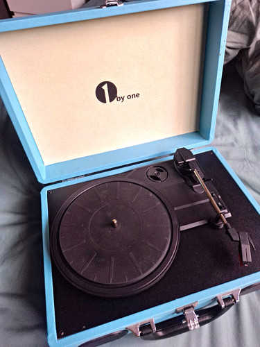 1byone blue suitcase record - 1byone,