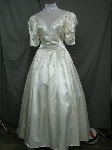 Victorian dress style - dress,
