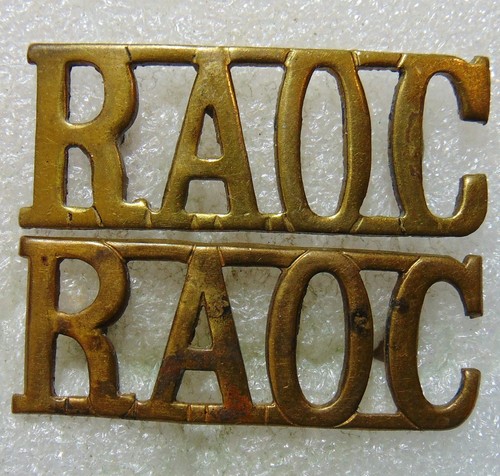 Pair of royal - /,