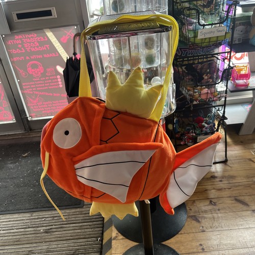 Pokemon giant magikarp - pokemon, bag