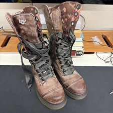 Dr. Martens Size 8 Women’s