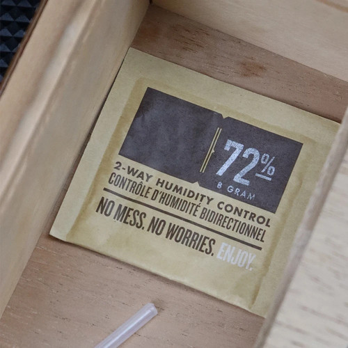 Cigar humidity pack - cigar,