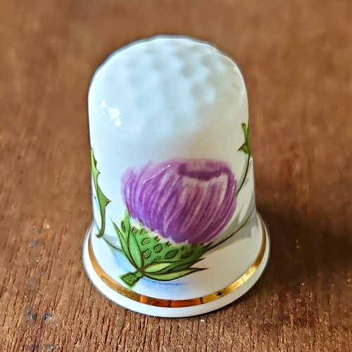 China porcelain sewing - china/porcelain,
