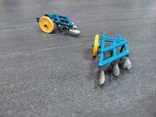 2 x Britains No. 9530 - 3