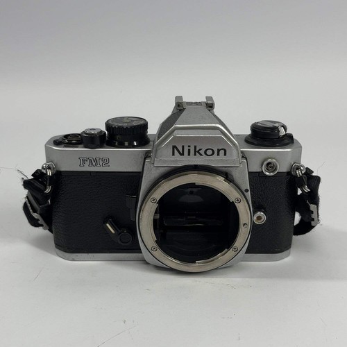 Broken nikon fm2 35mm - nikon,