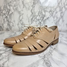 Clarks Hotel Image Leather Shoes – Women’s UK 5 – Light Tan – Oxford Lace 