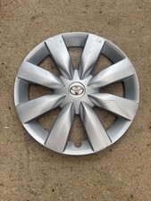 1x TOYOTA  AVENSIS 16" WHEEL TRIM ~ 4260205100