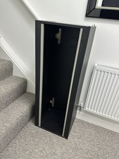 115cm wooden vivarium . Black with glass sliding doors and vents BUYER COLLECTS 