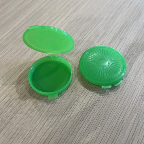 New green tupperware mini - os,