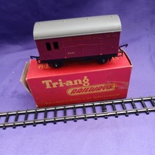 Triang R123 Horse Box(o21)