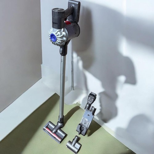 Dyson cordless handheld - v6,