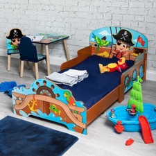 Kids pirate theme wooden - pirate,