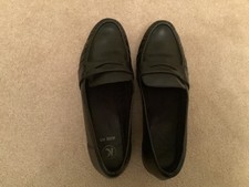 K Shoes Size 6.5 Wide fit