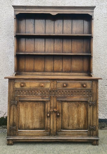 Hamptons oak welsh dresser - welsh,