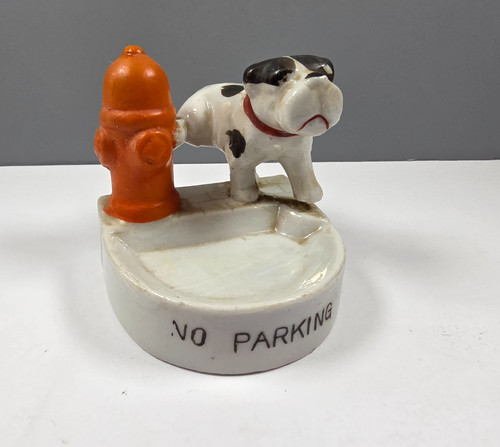 Bulldog peeing fire hydrant - fire,