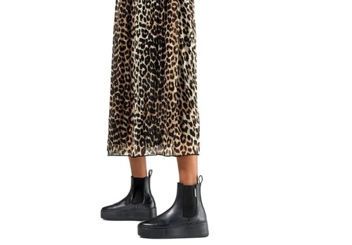 Russell bromley black - black, grainy