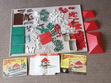Bayco Building Pieces with instruction books