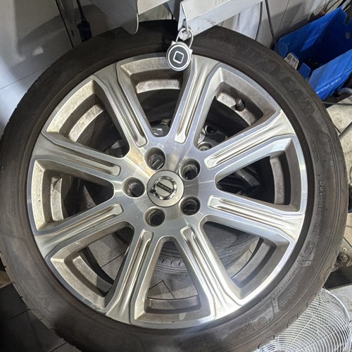 Rim and tyre - rim,