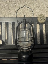 VINTAGE ORIGINAL VERITAS PAX MADE IN ENGLAND STORM LAMP/LANTERN - PARAFFIN OIL