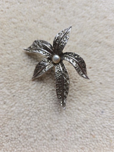Vintage brooch lily - brooch,