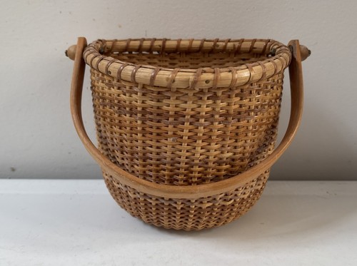 Nantucket basket smaller flat