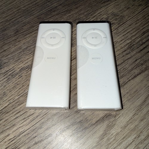 Lot apple a1156 remote - lot,