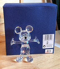 Swarovski Crystal Showcase