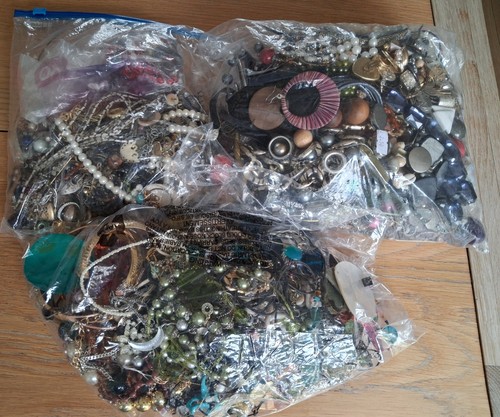 Large broken costume - costume, jewellery