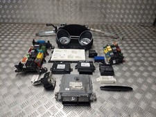 MERCEDES CLA 180 2015 1.6