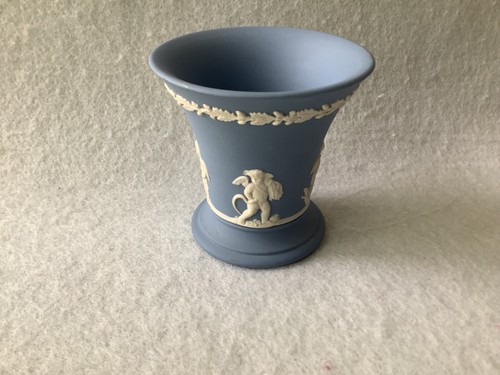 Wedgewood jasperware small - jasperware,