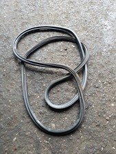 TOYOTA RAV4 MK2 3DR COUPE REAR TAILGATE RUBBER SEAL