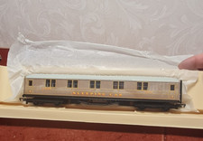 Hornby R4064A   LNER Teak Sleeper Coach 1261