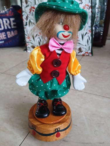 Hand painted ceramic wind - hand,