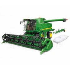 Bruder Toys 02132 Pro Series John Deere Combine Harvester T670i -  1:16 Scale