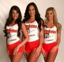 HOOTERS LARGE GIRLS AUTHENTIC
