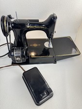 Singer Featherweight 221K