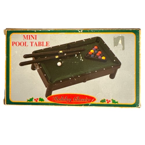 Mini children pool table - children's,