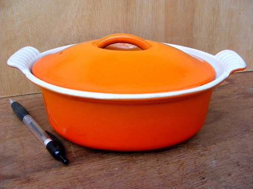 Creuset cast iron oval - cast,