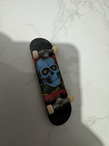 Tech deck powell peralta bones - tech,